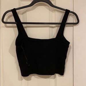 black ribbed cropped tank top